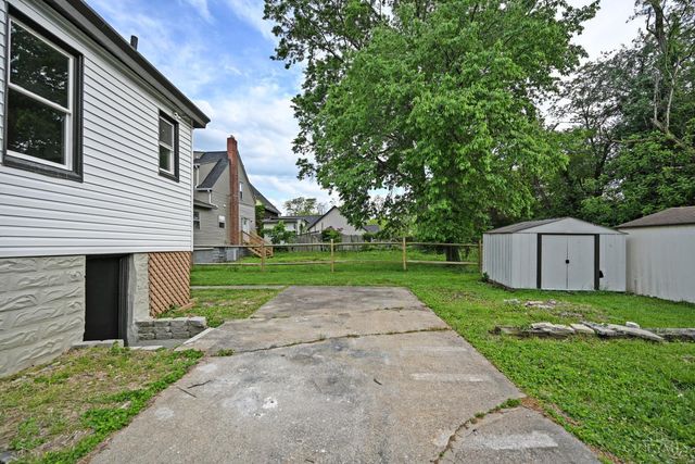 6211 Coleridge Avenue, Cincinnati, OH 45213