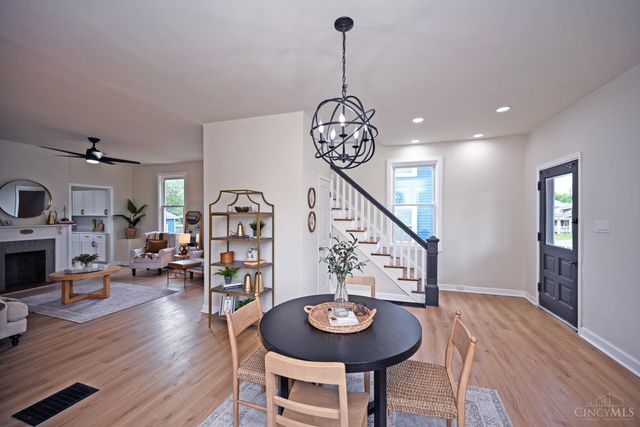 6211 Coleridge Avenue, Cincinnati, OH 45213