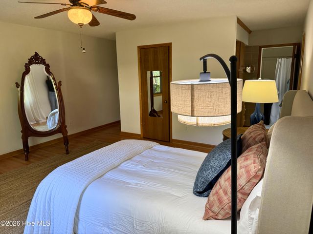 106 Whittaker Point Road, Oriental, NC 28571