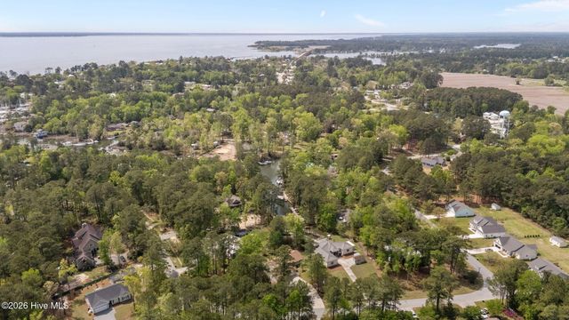 106 Whittaker Point Road, Oriental, NC 28571
