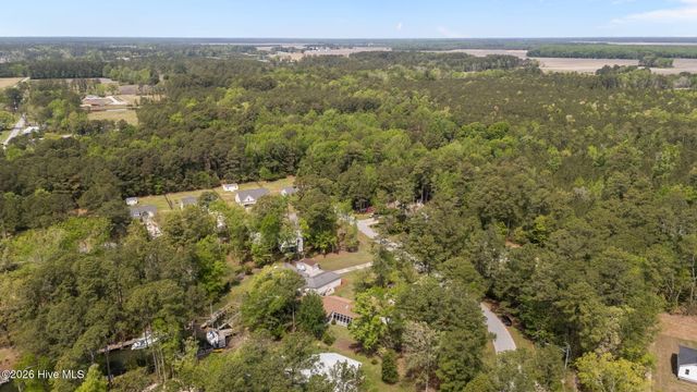 106 Whittaker Point Road, Oriental, NC 28571