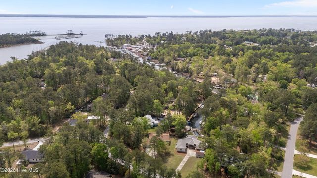 106 Whittaker Point Road, Oriental, NC 28571