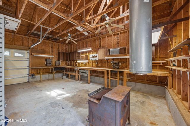 106 Whittaker Point Road, Oriental, NC 28571