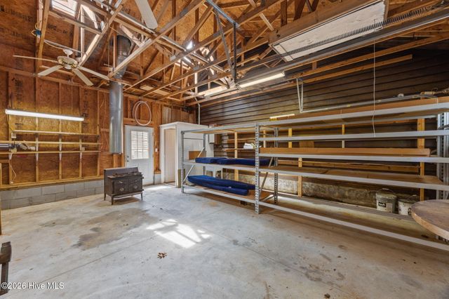 106 Whittaker Point Road, Oriental, NC 28571