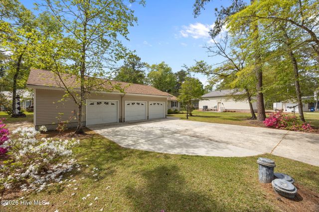 106 Whittaker Point Road, Oriental, NC 28571