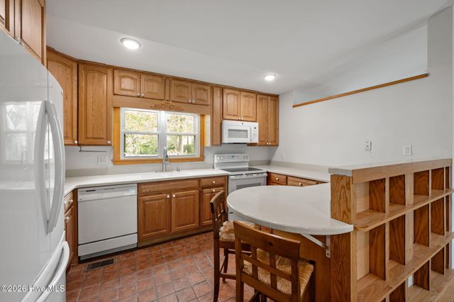 106 Whittaker Point Road, Oriental, NC 28571