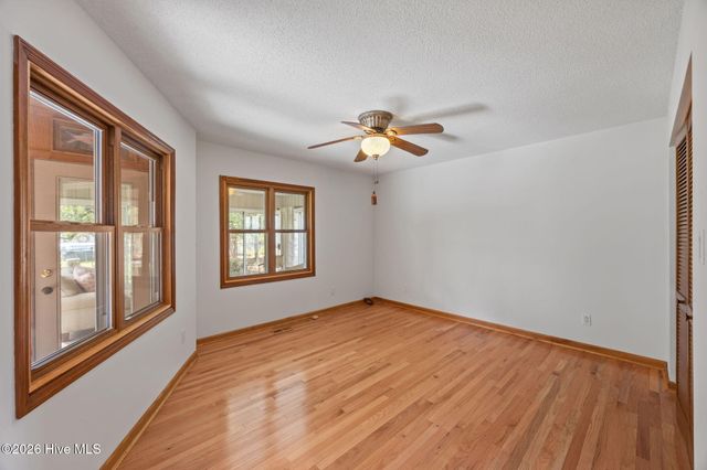 106 Whittaker Point Road, Oriental, NC 28571