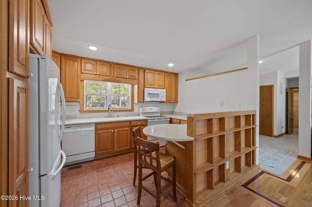 106 Whittaker Point Road, Oriental, NC 28571