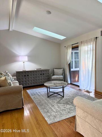 106 Whittaker Point Road, Oriental, NC 28571