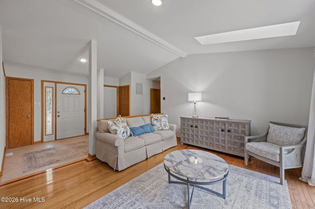 106 Whittaker Point Road, Oriental, NC 28571