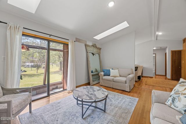 106 Whittaker Point Road, Oriental, NC 28571