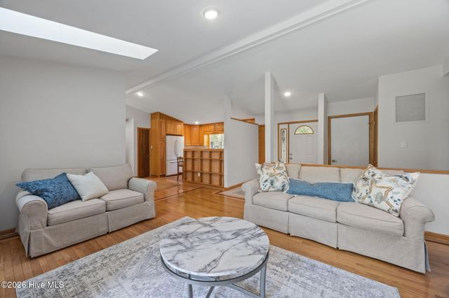 106 Whittaker Point Road, Oriental, NC 28571