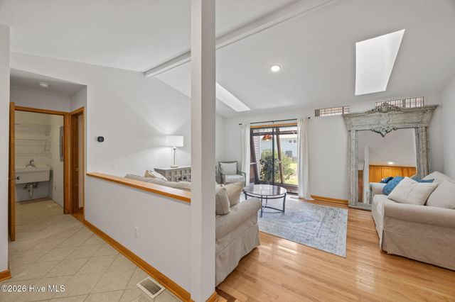 106 Whittaker Point Road, Oriental, NC 28571