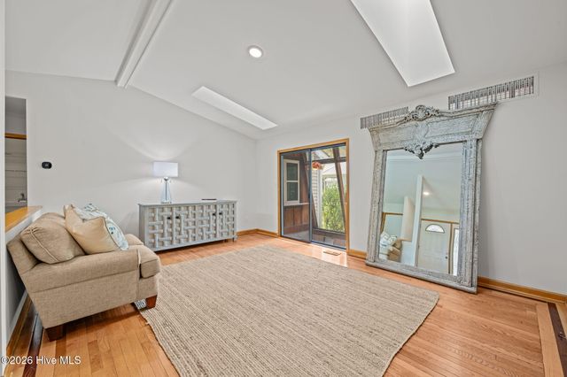 106 Whittaker Point Road, Oriental, NC 28571