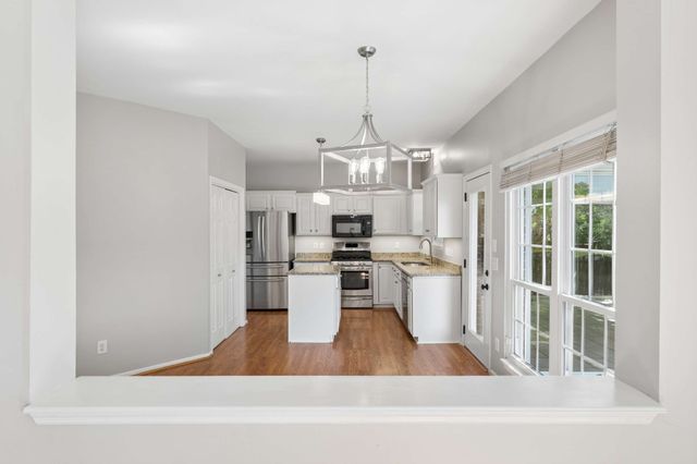 6217 Deerbrook Dr, Nashville, TN 37221
