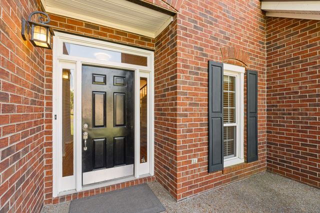 6217 Deerbrook Dr, Nashville, TN 37221