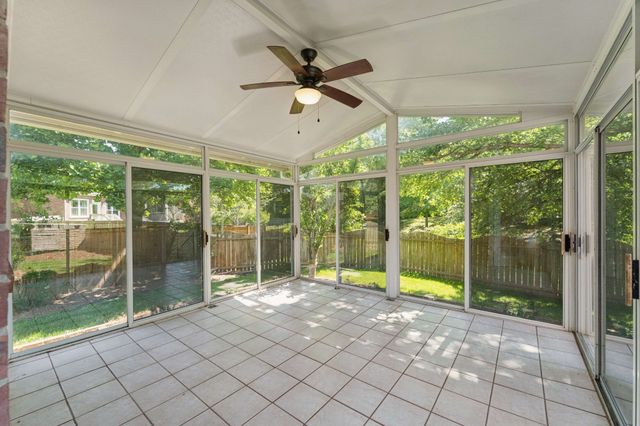 6217 Deerbrook Dr, Nashville, TN 37221
