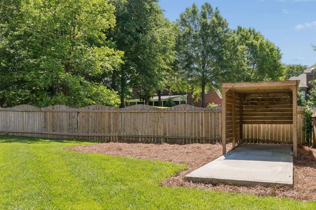 6217 Deerbrook Dr, Nashville, TN 37221
