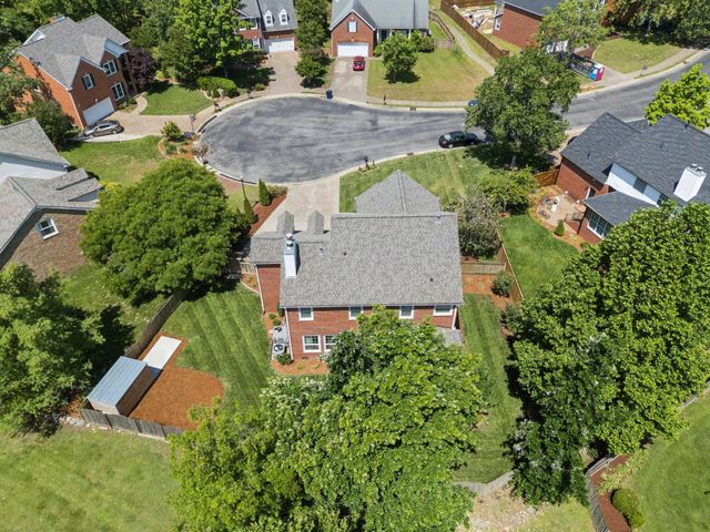 6217 Deerbrook Dr, Nashville, TN 37221