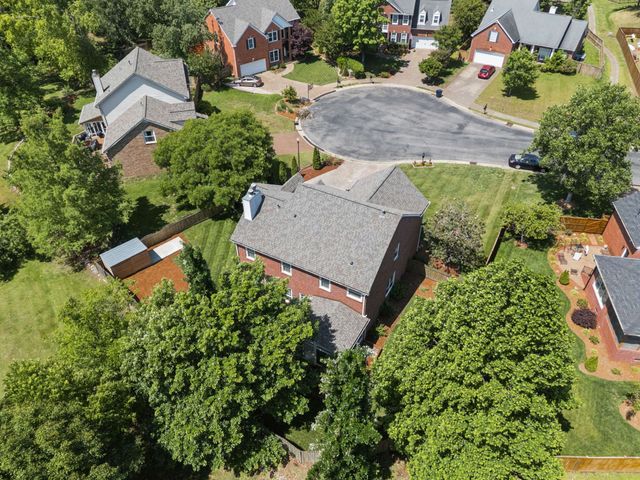 6217 Deerbrook Dr, Nashville, TN 37221