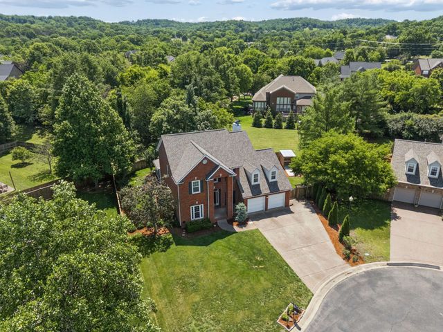 6217 Deerbrook Dr, Nashville, TN 37221