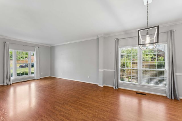 6217 Deerbrook Dr, Nashville, TN 37221