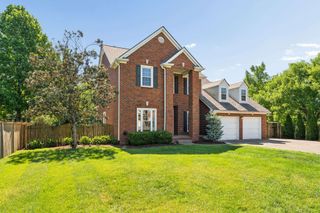 6217 Deerbrook Dr, Nashville, TN 37221