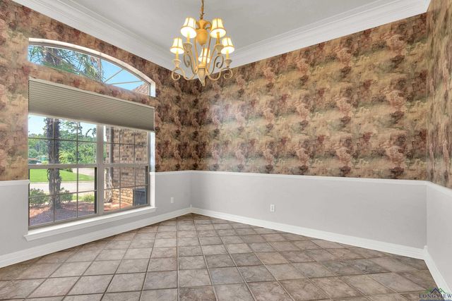 3826 Fern Ridge Dr., Longview, TX 75605