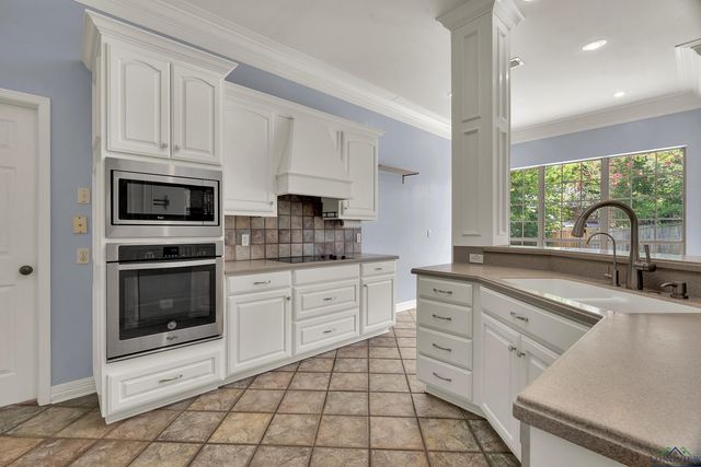 3826 Fern Ridge Dr., Longview, TX 75605
