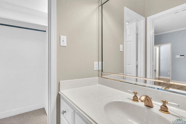3826 Fern Ridge Dr., Longview, TX 75605
