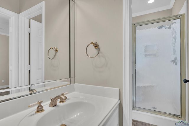 3826 Fern Ridge Dr., Longview, TX 75605