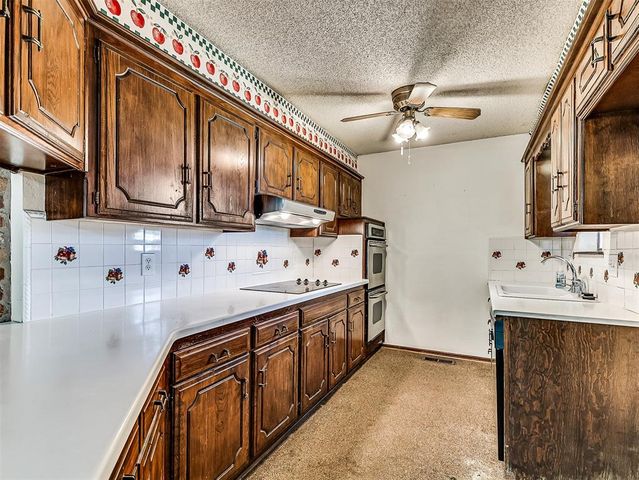 21370 N Rockwell Avenue, Edmond, OK 73012
