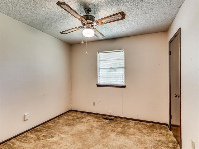 21370 N Rockwell Avenue, Edmond, OK 73012