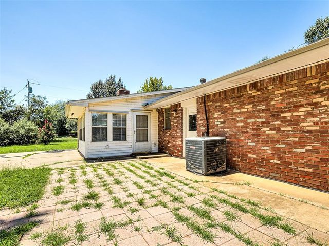21370 N Rockwell Avenue, Edmond, OK 73012