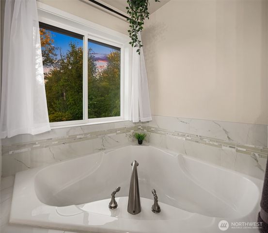 18410 102nd Street Ct E, Bonney Lake, WA 98391