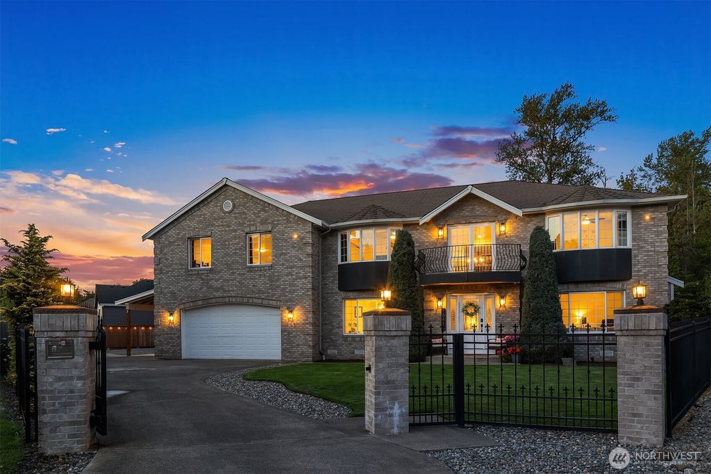 18410 102nd Street Ct E, Bonney Lake, WA 98391