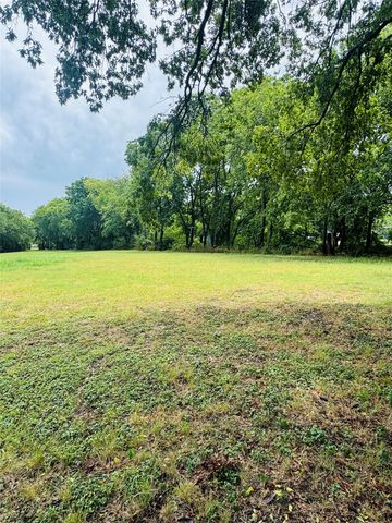 400 Batterson Street, Cleburne, TX 76031