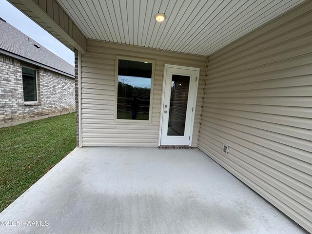 325 White Pine Drive, Lafayette, LA 70501