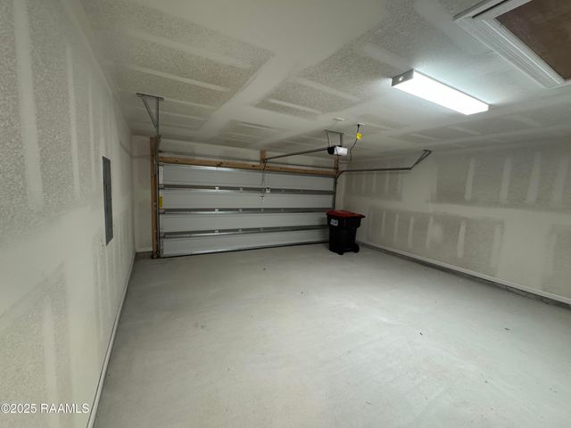 325 White Pine Drive, Lafayette, LA 70501