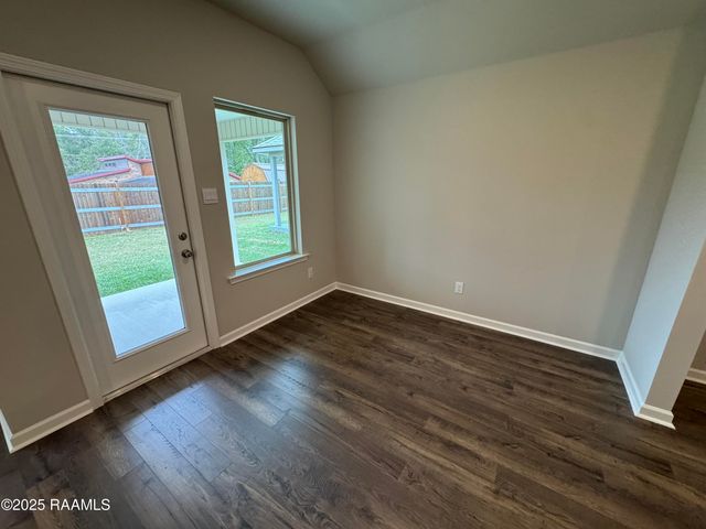 325 White Pine Drive, Lafayette, LA 70501