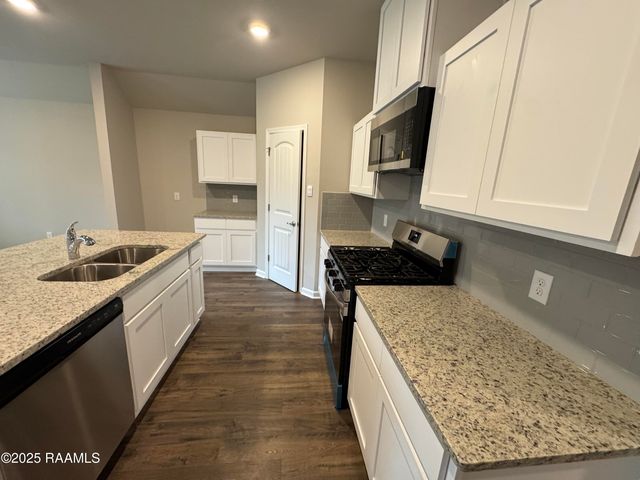 325 White Pine Drive, Lafayette, LA 70501