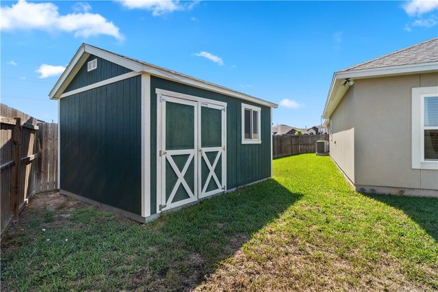 14226 Bowman Ct, Robstown, TX 78380