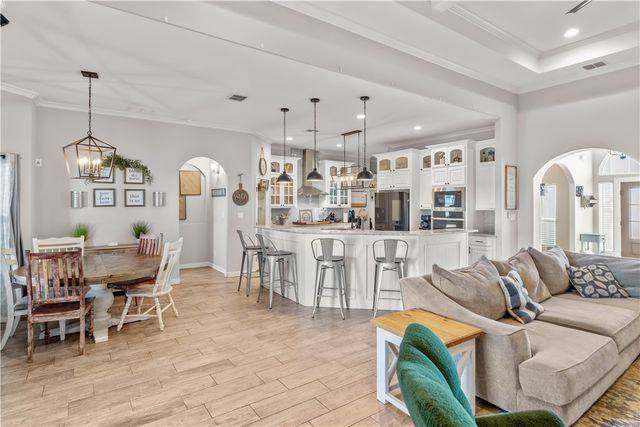 14226 Bowman Ct, Robstown, TX 78380