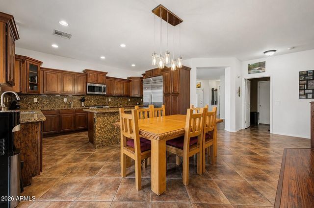 2417 W Barwick Drive, Phoenix, AZ 85085