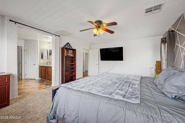 2417 W Barwick Drive, Phoenix, AZ 85085
