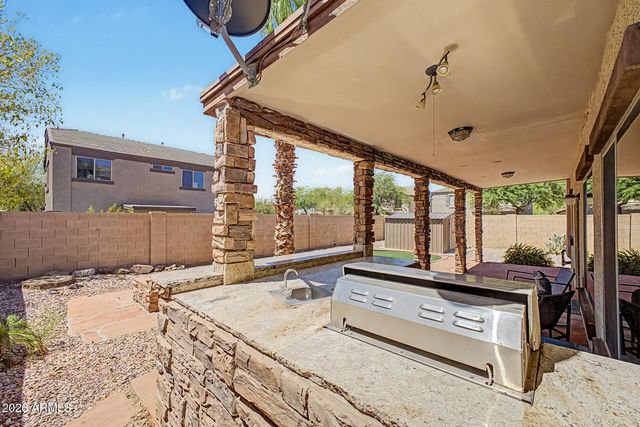 2417 W Barwick Drive, Phoenix, AZ 85085