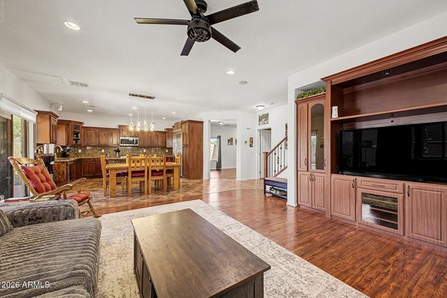 2417 W Barwick Drive, Phoenix, AZ 85085