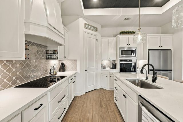 468 Red Bird Drive, Springtown, TX 76082
