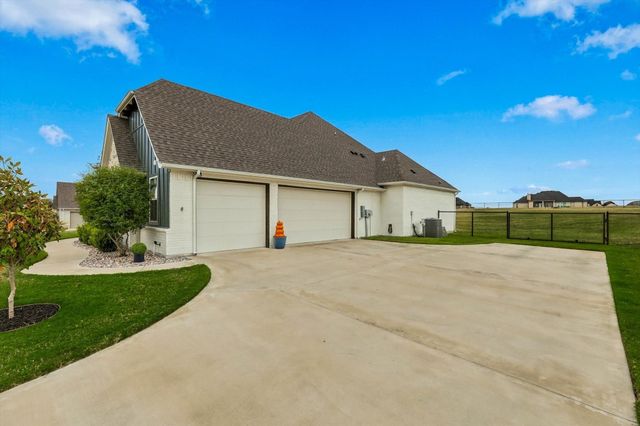 468 Red Bird Drive, Springtown, TX 76082