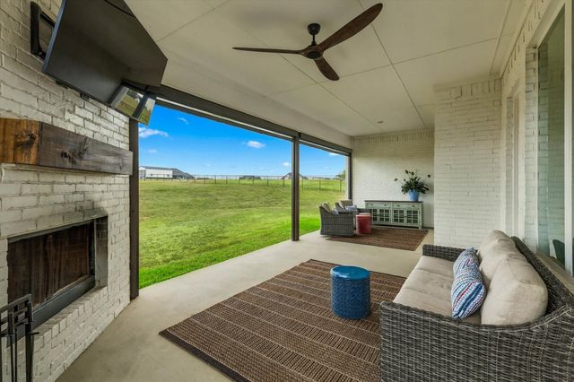 468 Red Bird Drive, Springtown, TX 76082